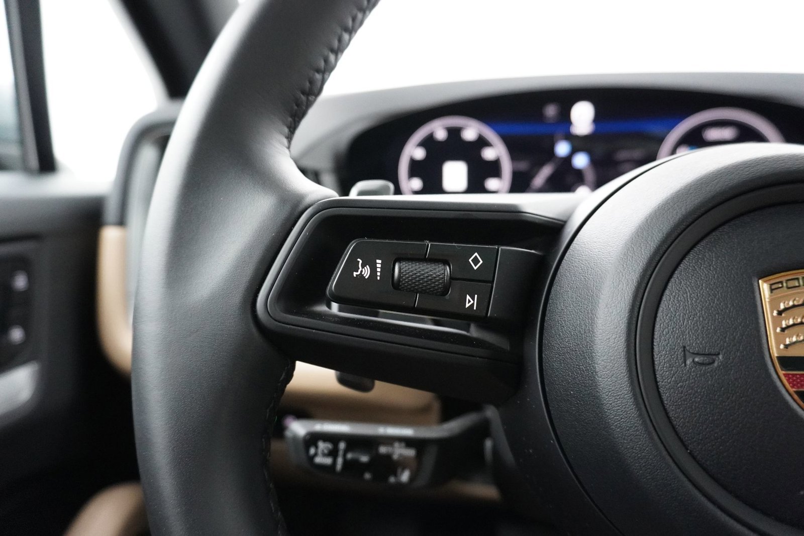 Certified 2026 Porsche Cayenne image 20