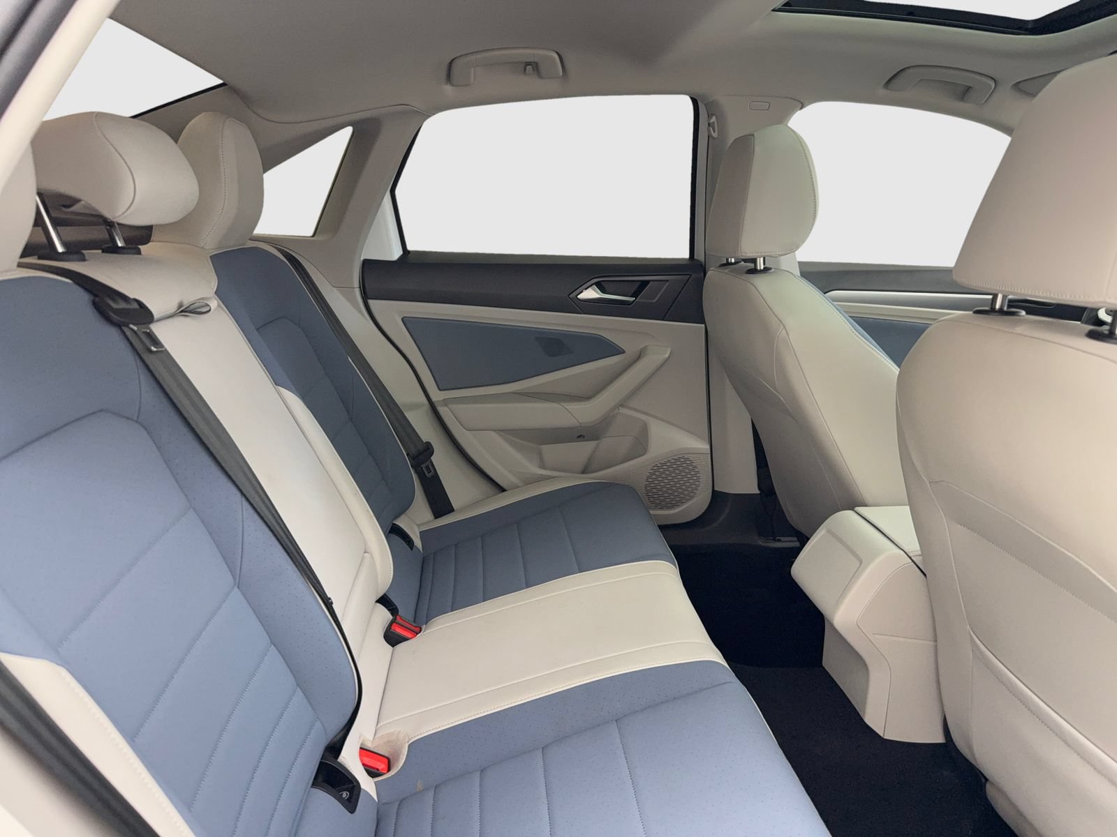 Used 2025 Volkswagen Jetta SE w/ Sunroof Package FWD image 44