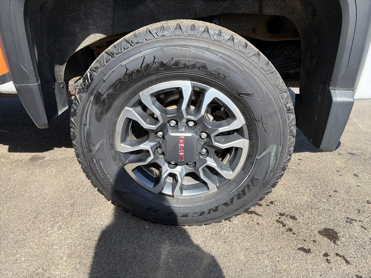 Used 2021 GMC Sierra 2500 SLE w/ SLE Value Package; image 18