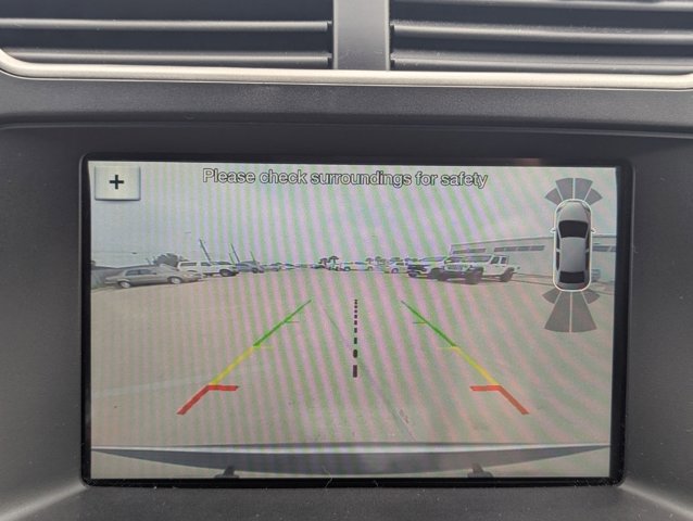 Used 2018 Ford Explorer XLT w/ Equipment Group 202A FWD image 11