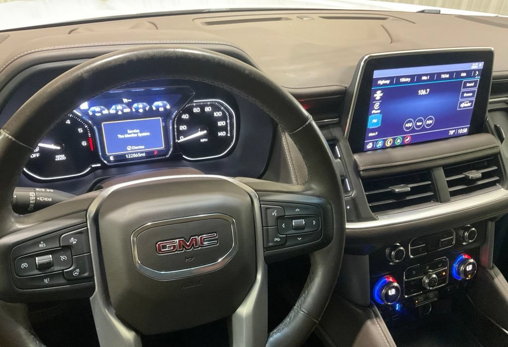 Used 2021 GMC Yukon XL SLT w/ Rear Media and Nav Package RWD image 23