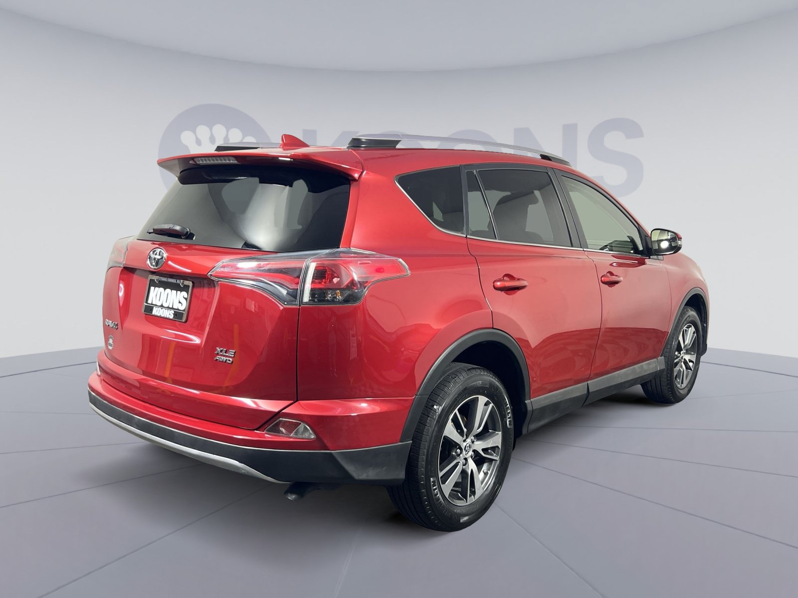 Used 2017 Toyota RAV4 XLE w/ Carpet Mat Package AWD/4WD image 7