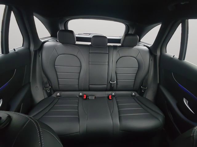 Used 2022 Mercedes-Benz GLC 300 4MATIC image 17