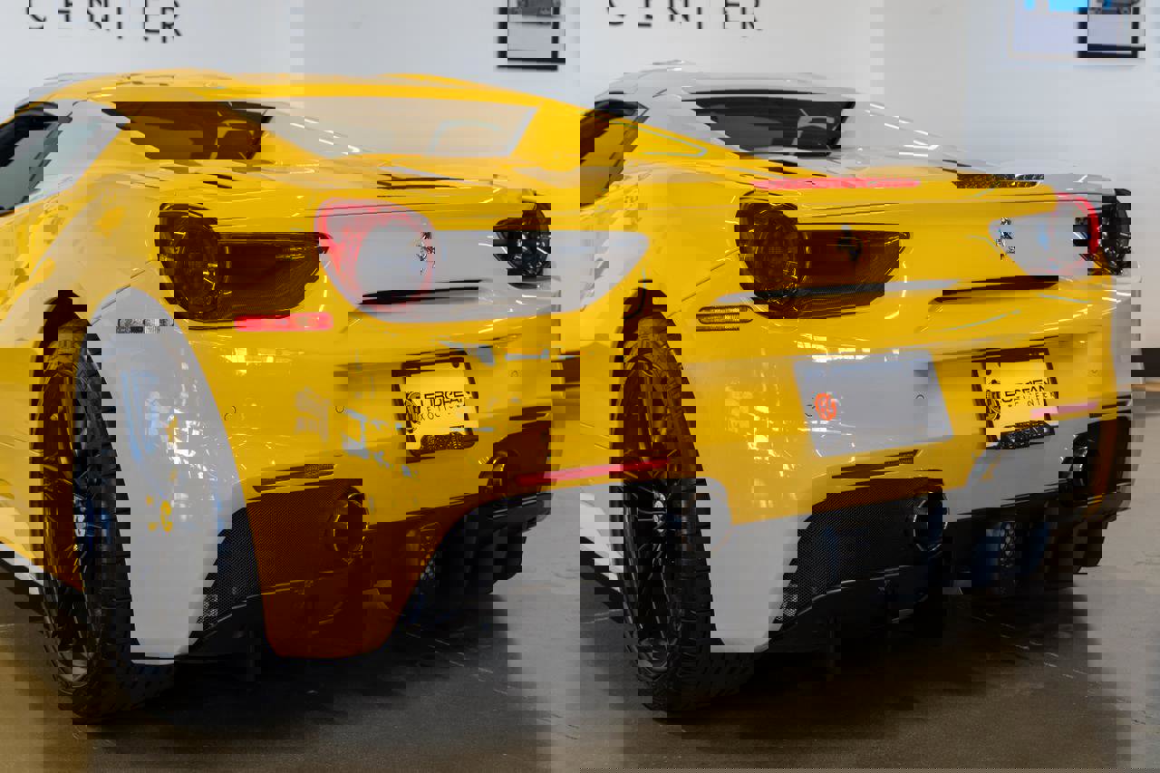 Used 2018 Ferrari 488 Spider image 12