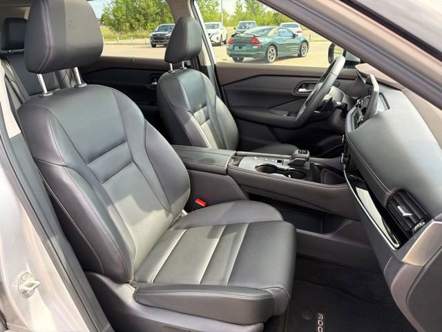 Used 2023 Nissan Rogue SL w/ SL Premium Package FWD image 7