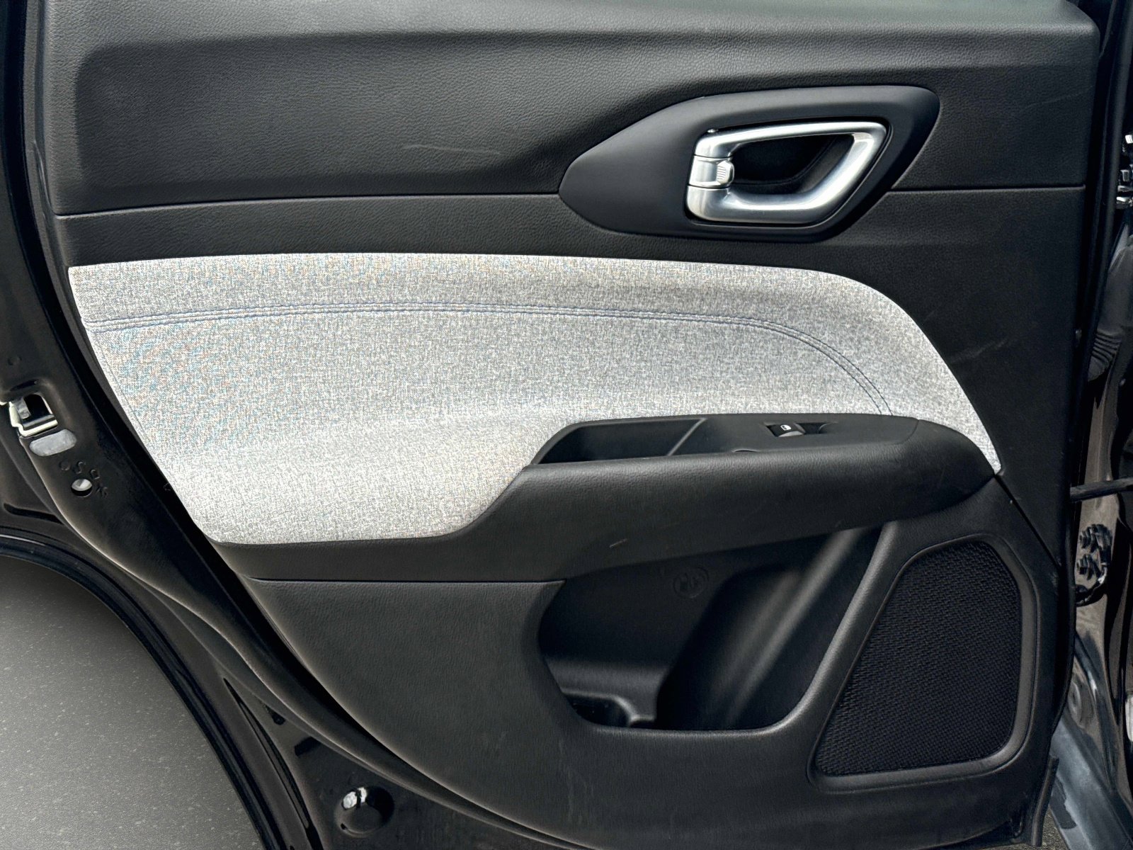 Used 2024 Jeep Compass Latitude image 13