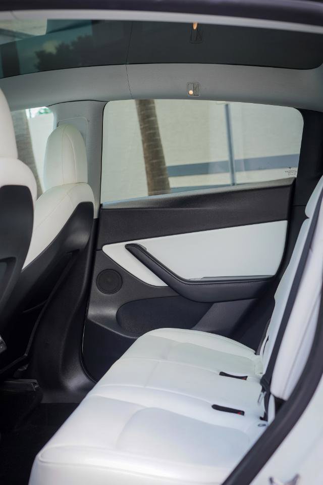 Used 2020 Tesla Model Y Long Range AWD/4WD image 16