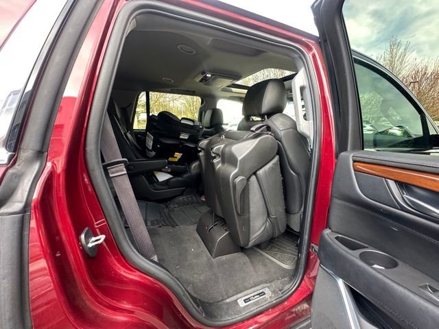 Used 2017 Cadillac Escalade Luxury image 9