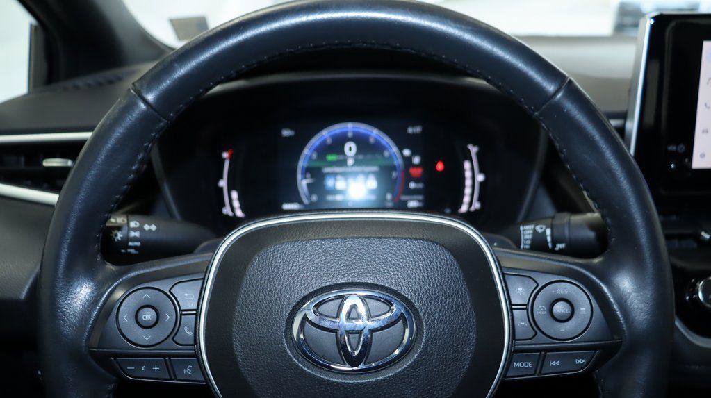 Used 2023 Toyota Corolla XSE w/ Carpet Mat Package (TMS) FWD image 17