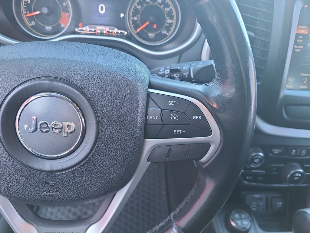 Used 2015 Jeep Cherokee Trailhawk image 28