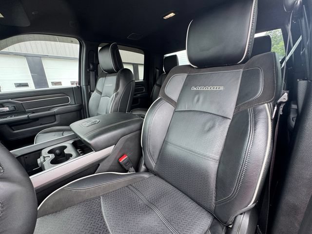 Used 2025 RAM 2500 Laramie AWD/4WD image 46