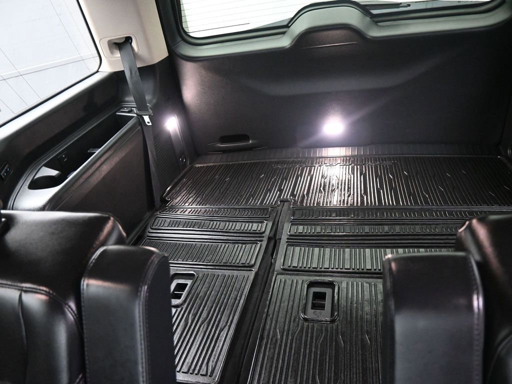 Used 2022 Ford Expedition XLT image 17