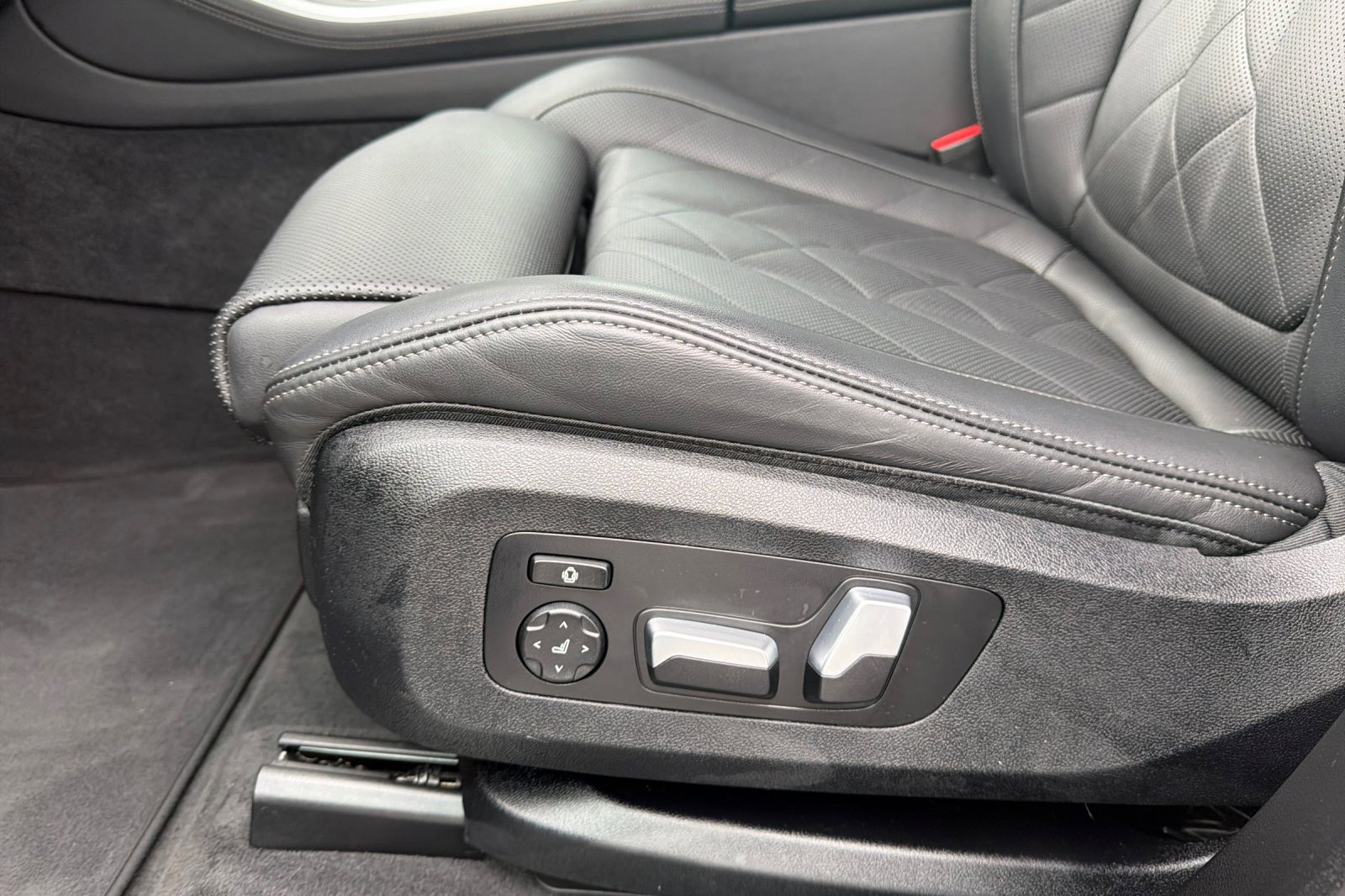 Certified 2023 BMW X5 xDrive45e image 14