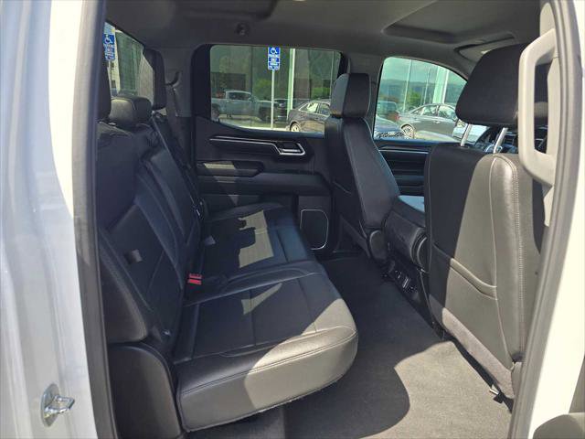 Used 2025 GMC Sierra 1500 SLT RWD image 12
