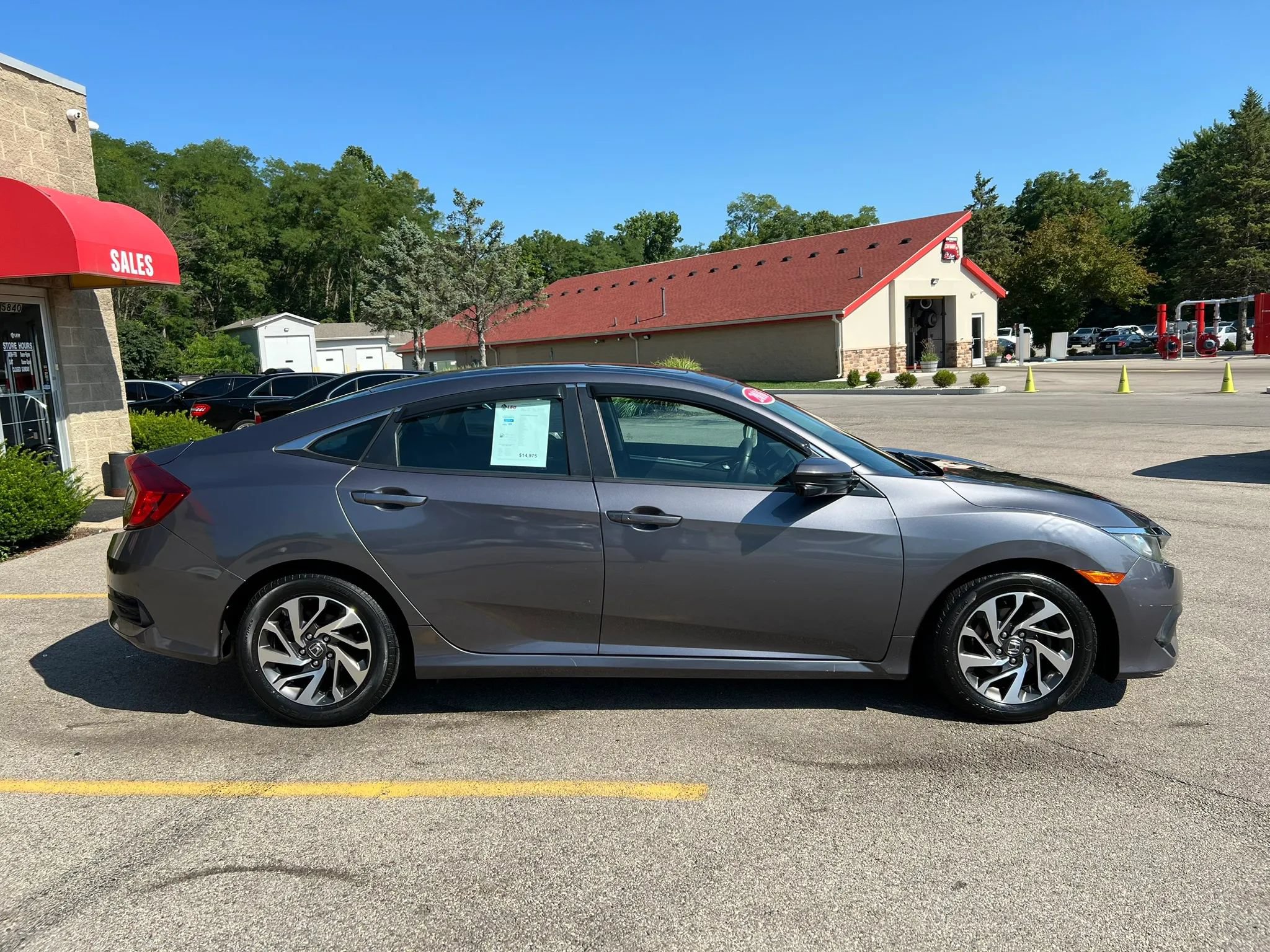 Used 2016 Honda Civic EX image 4