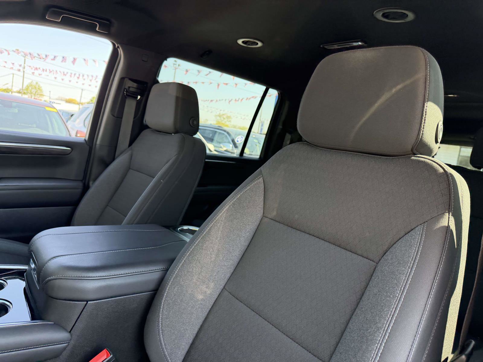 Certified 2025 Chevrolet Suburban LS AWD/4WD image 9