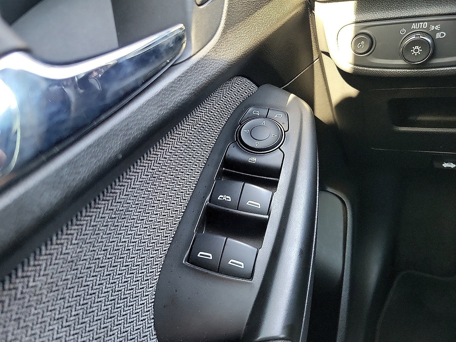 Used 2023 Chevrolet TrailBlazer LS FWD image 13
