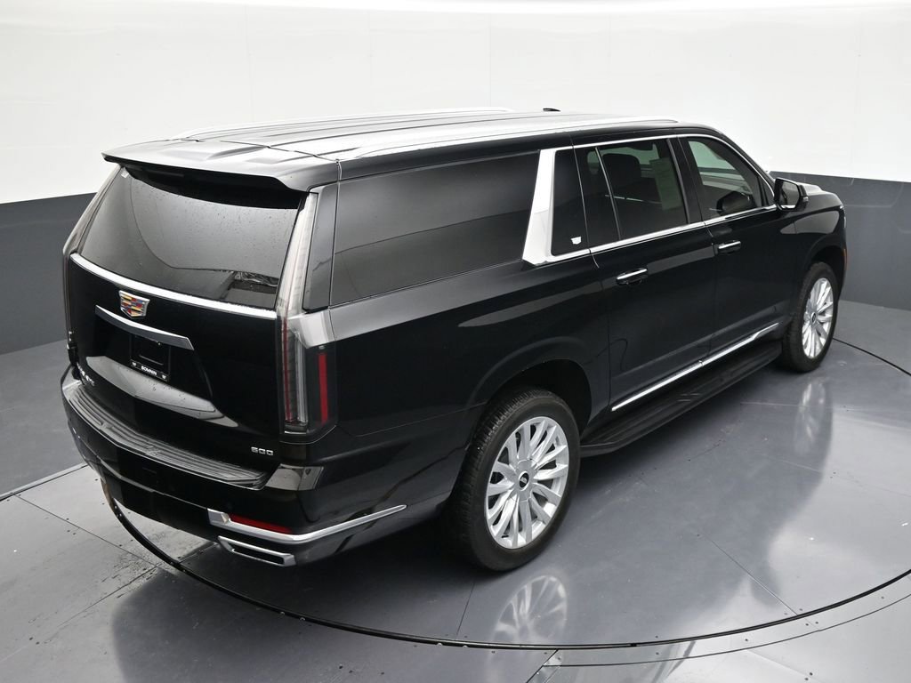 Certified 2025 Cadillac Escalade ESV Luxury image 16