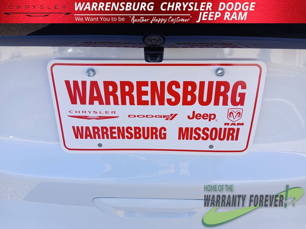 New 2026 Chrysler Pacifica Select image 36