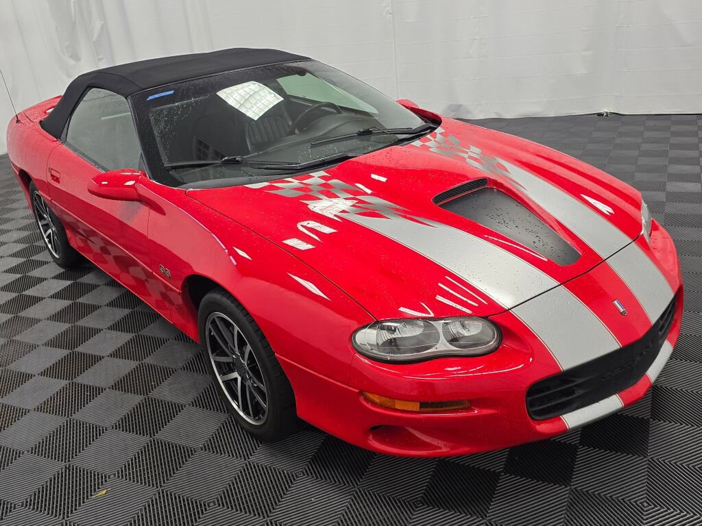 Used 2002 Chevrolet Camaro Z28 w/ SS Performance/Appearance Pkg RWD image 10