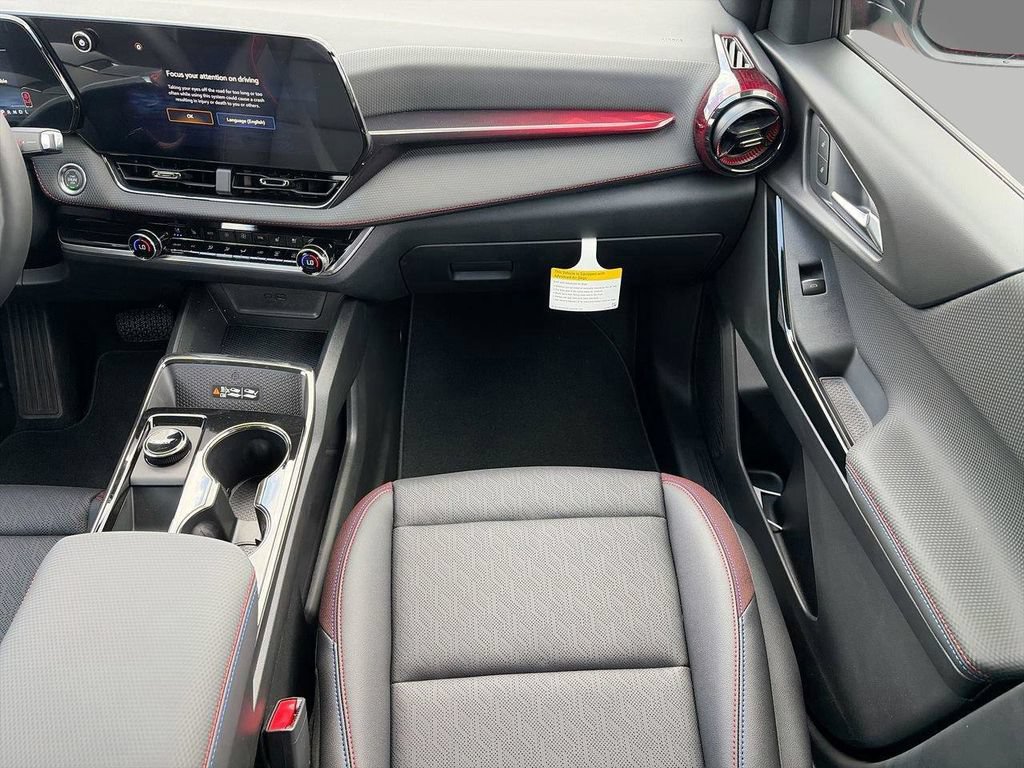New 2026 Chevrolet Equinox RS w/ Convenience Package III FWD image 14