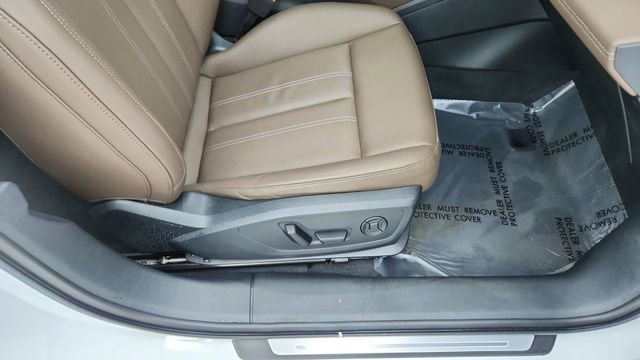 Used 2025 Audi A6 e-tron Premium w/ Convenience Package image 22