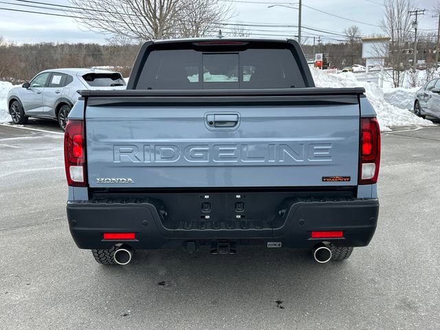 Used 2025 Honda Ridgeline TrailSport image 3