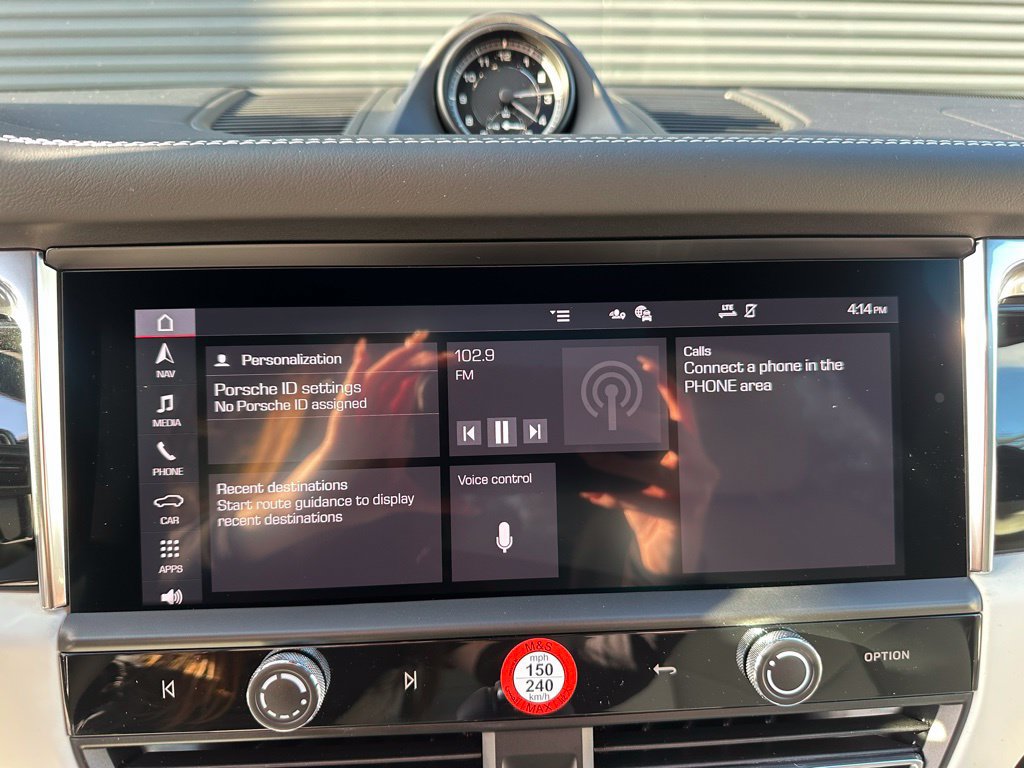Certified 2026 Porsche Macan S AWD/4WD image 32