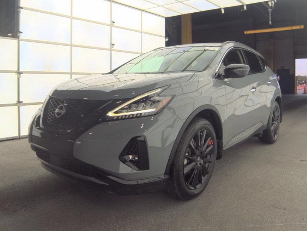 Used 2024 Nissan Murano SV w/ SV Midnight Edition Package FWD image 2