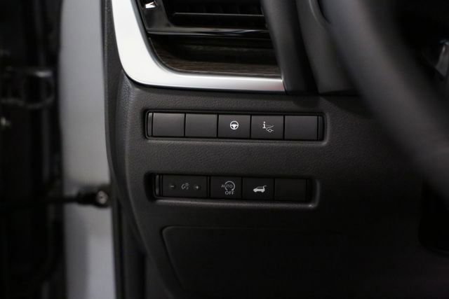 New 2026 Nissan Rogue Platinum image 10