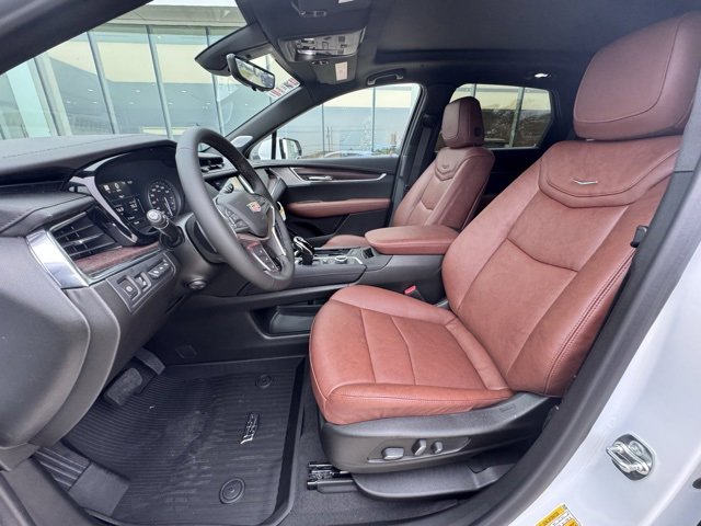 New 2026 Cadillac XT5 Premium Luxury w/ LPO, Floor Liner Package image 10