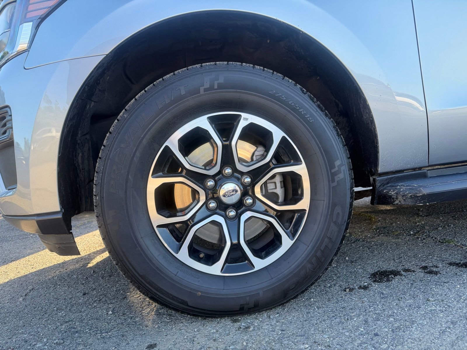 Used 2024 Ford Expedition XLT AWD/4WD image 9