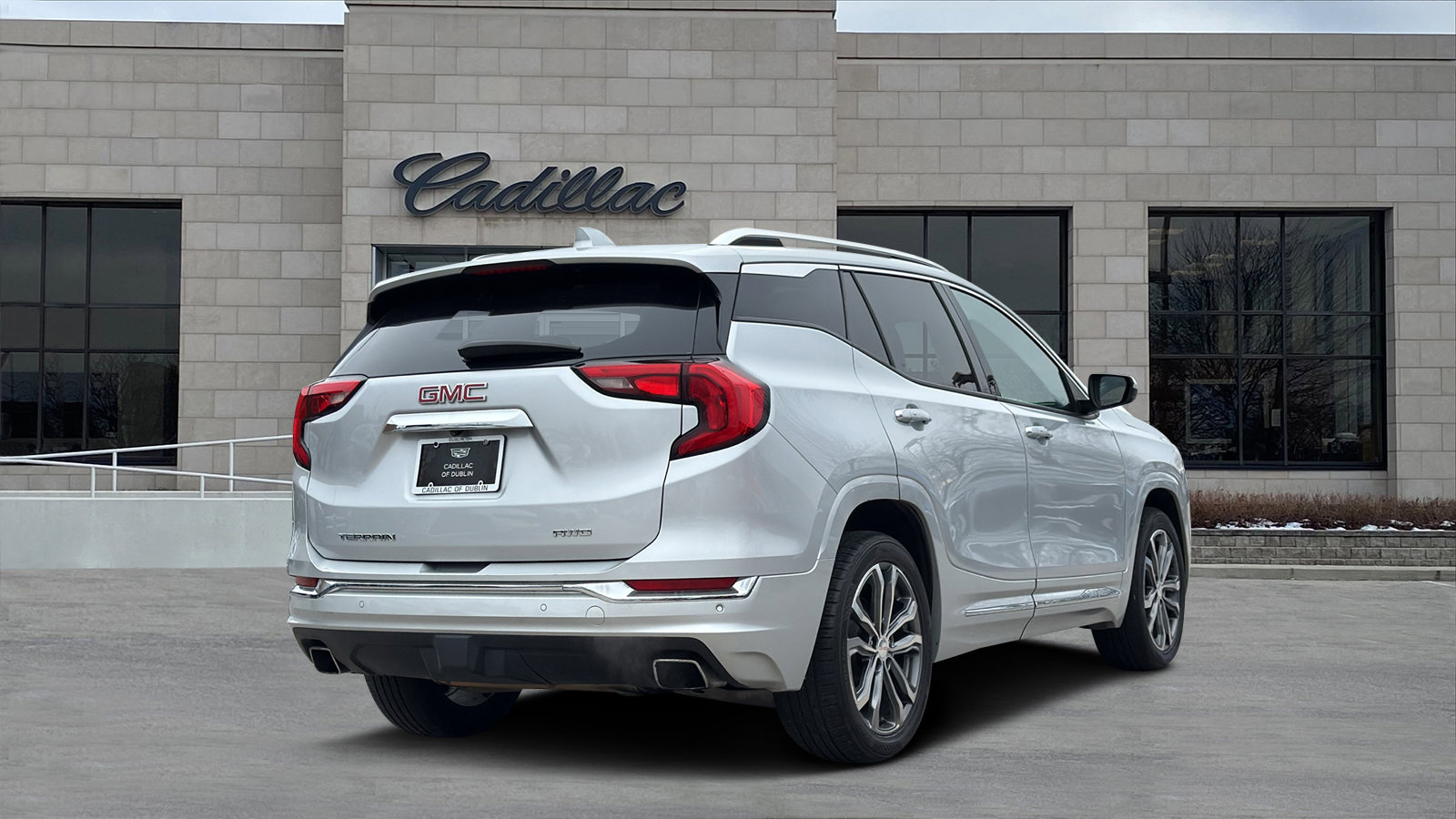 Used 2018 GMC Terrain Denali w/ Comfort Package image 3