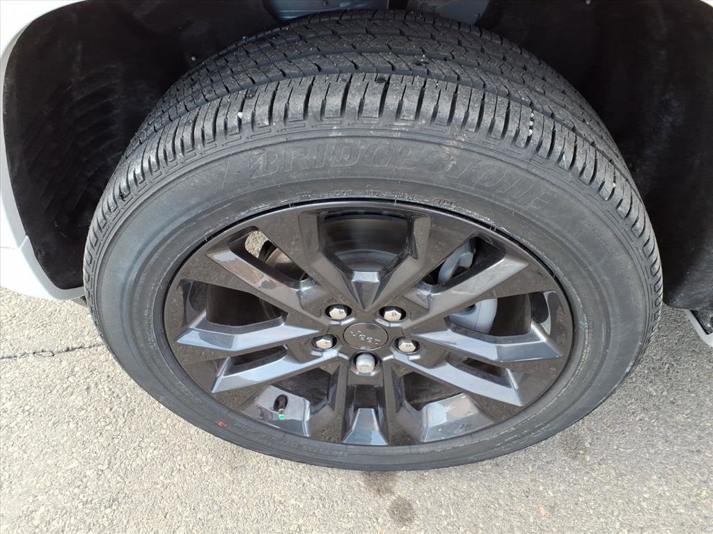 New 2026 Jeep Grand Cherokee Limited Reserve image 10