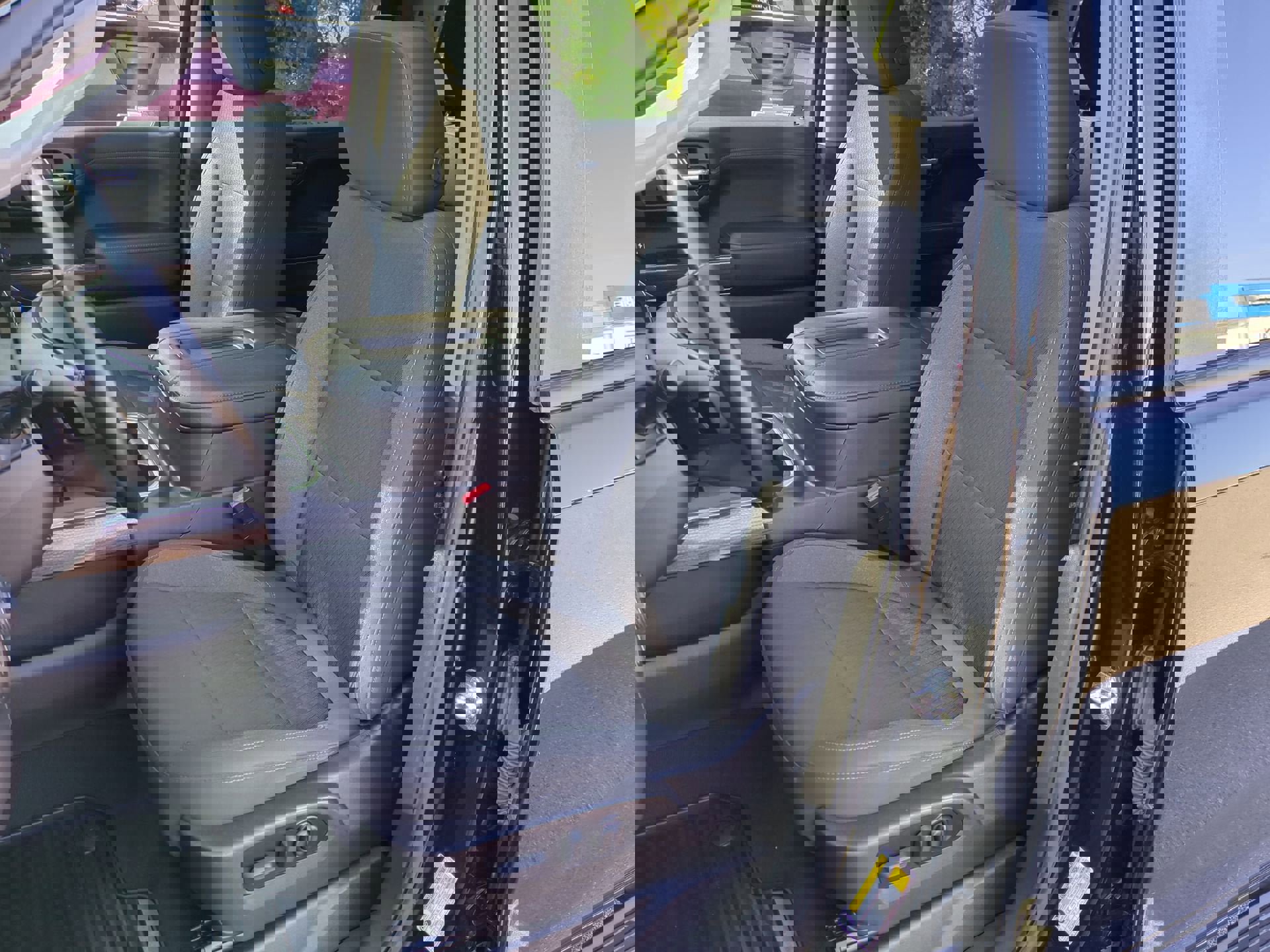 Certified 2022 Chevrolet Silverado 1500 RST w/ Convenience Package II image 19