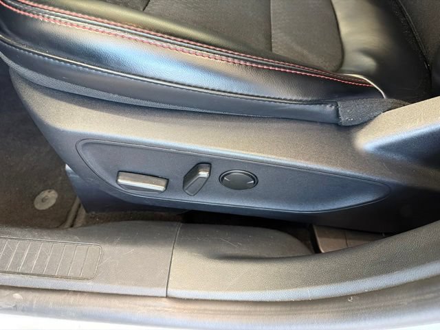 Used 2025 Ford Escape ST-Line Select AWD/4WD image 15