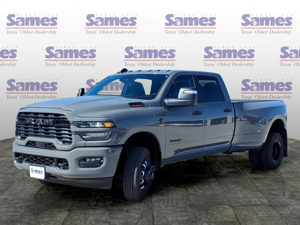 New 2027 RAM 3500 Big Horn AWD/4WD image 3