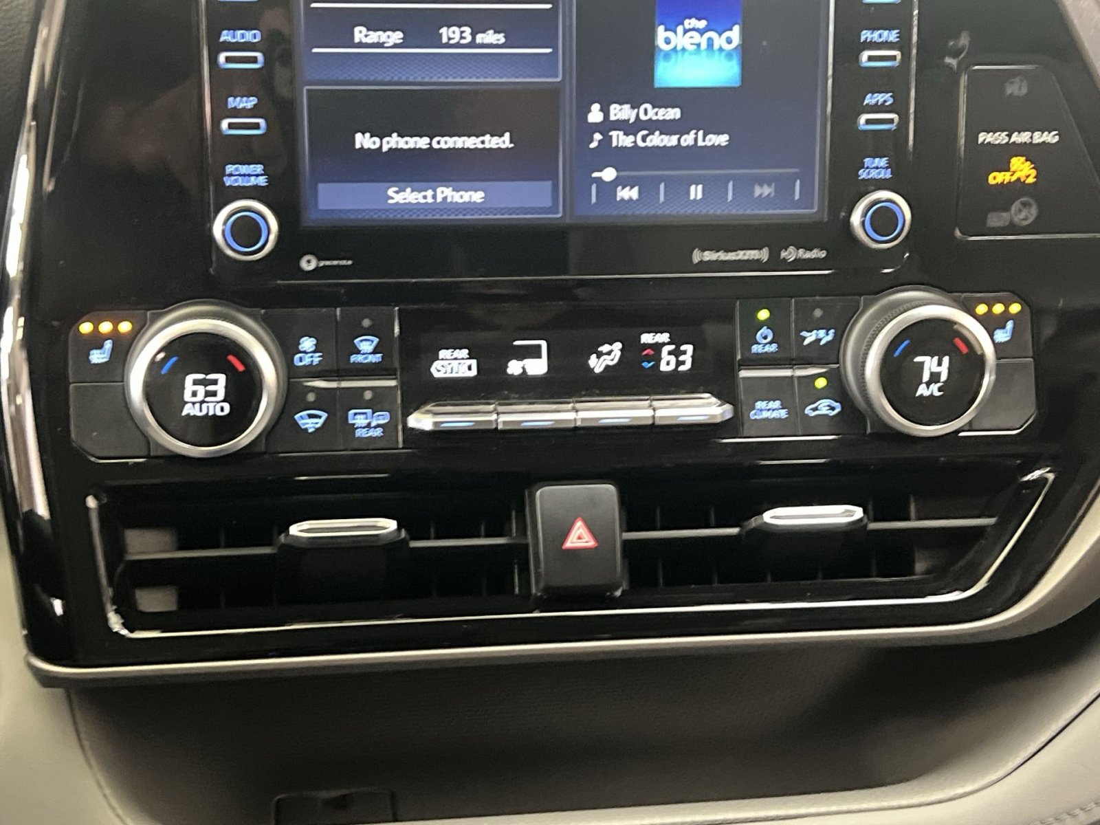 Used 2022 Toyota Highlander XLE FWD image 20