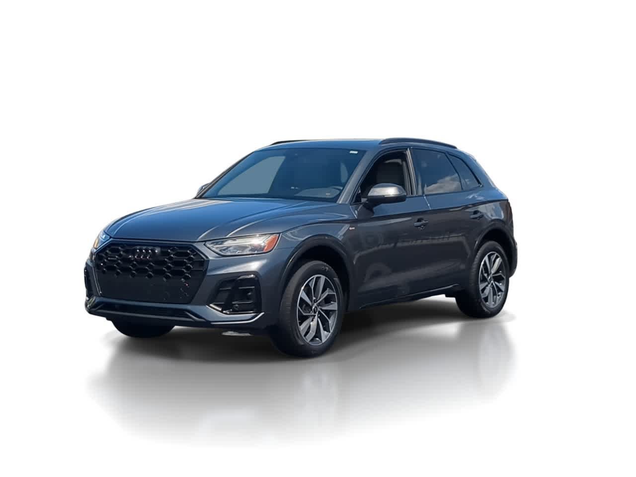 Used 2024 Audi Q5 2.0T Premium w/ Summer of Audi Package AWD/4WD image 4