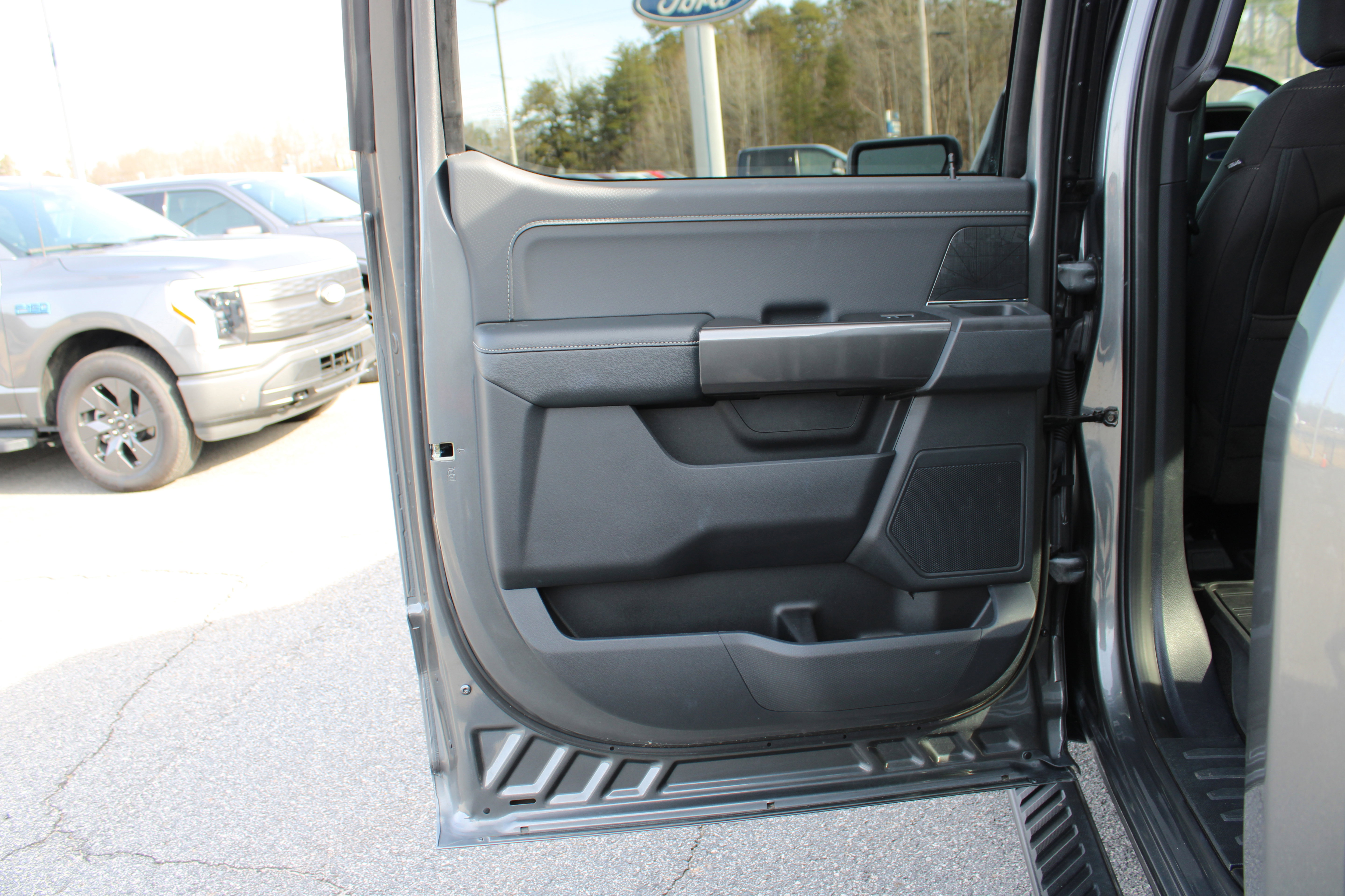 Used 2023 Ford F150 XLT w/ Equipment Group 302A High image 14