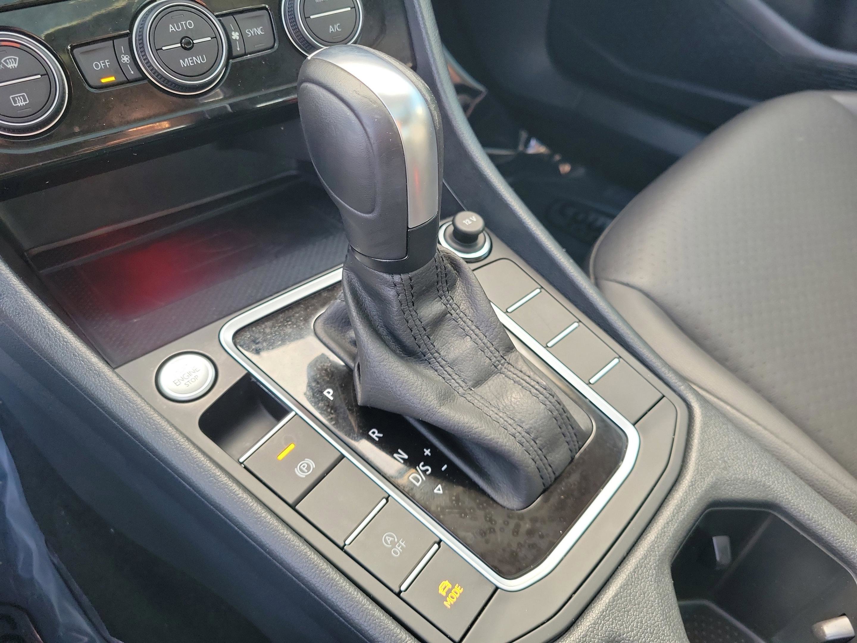 Used 2020 Volkswagen Jetta SEL image 24