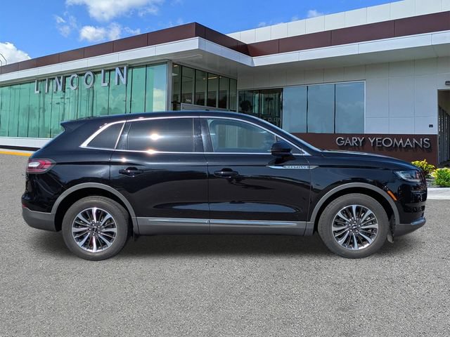 Certified 2023 Lincoln Nautilus Reserve AWD/4WD image 3