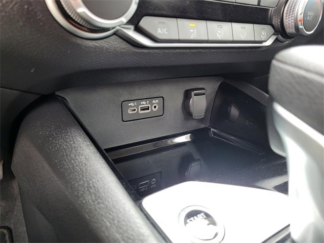 Used 2024 Nissan Altima 2.5 SV image 8