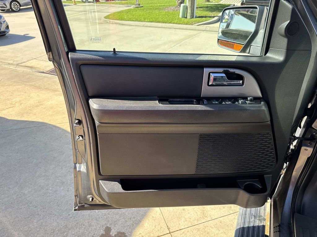 Used 2012 Ford Expedition EL Limited image 21