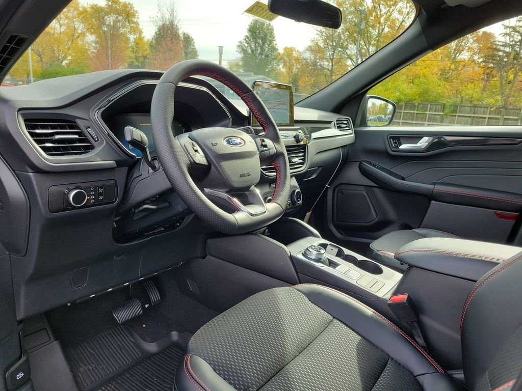 New 2026 Ford Escape ST-Line w/ Cold Weather Package image 20