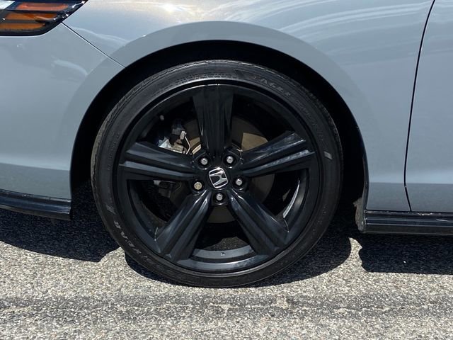 Used 2023 Honda Accord Sport image 9