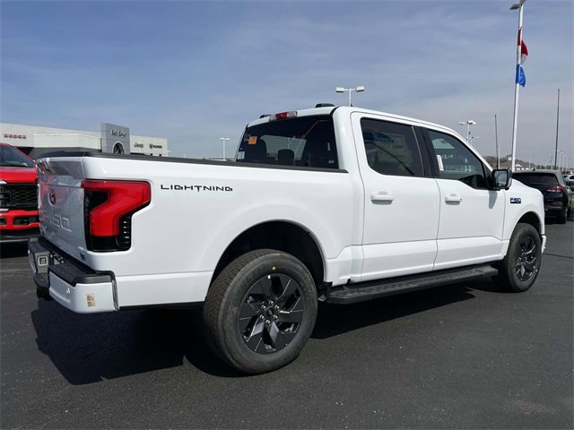 New 2025 Ford F150 Lightning Flash image 8