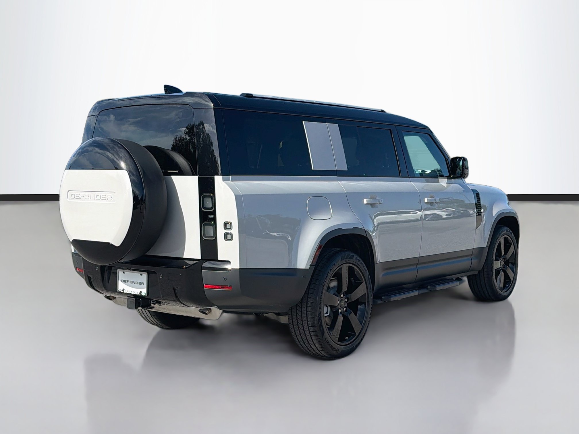 New 2026 Land Rover Defender 130 S AWD/4WD image 5