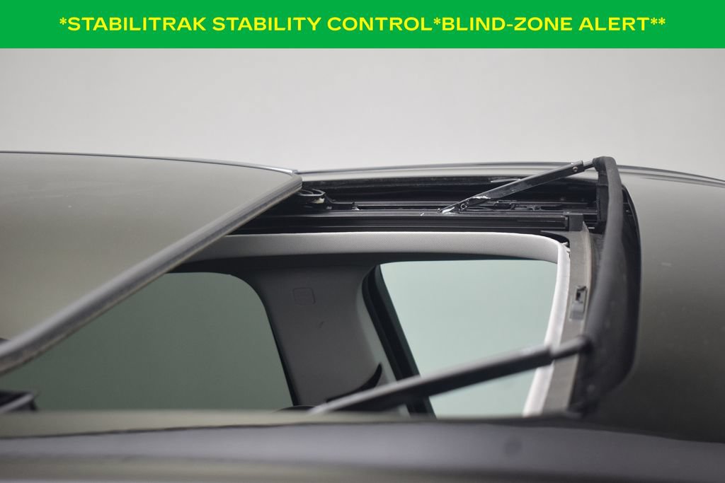 Used 2021 Chevrolet Traverse High Country w/ LPO, Floor Liner Package FWD image 19