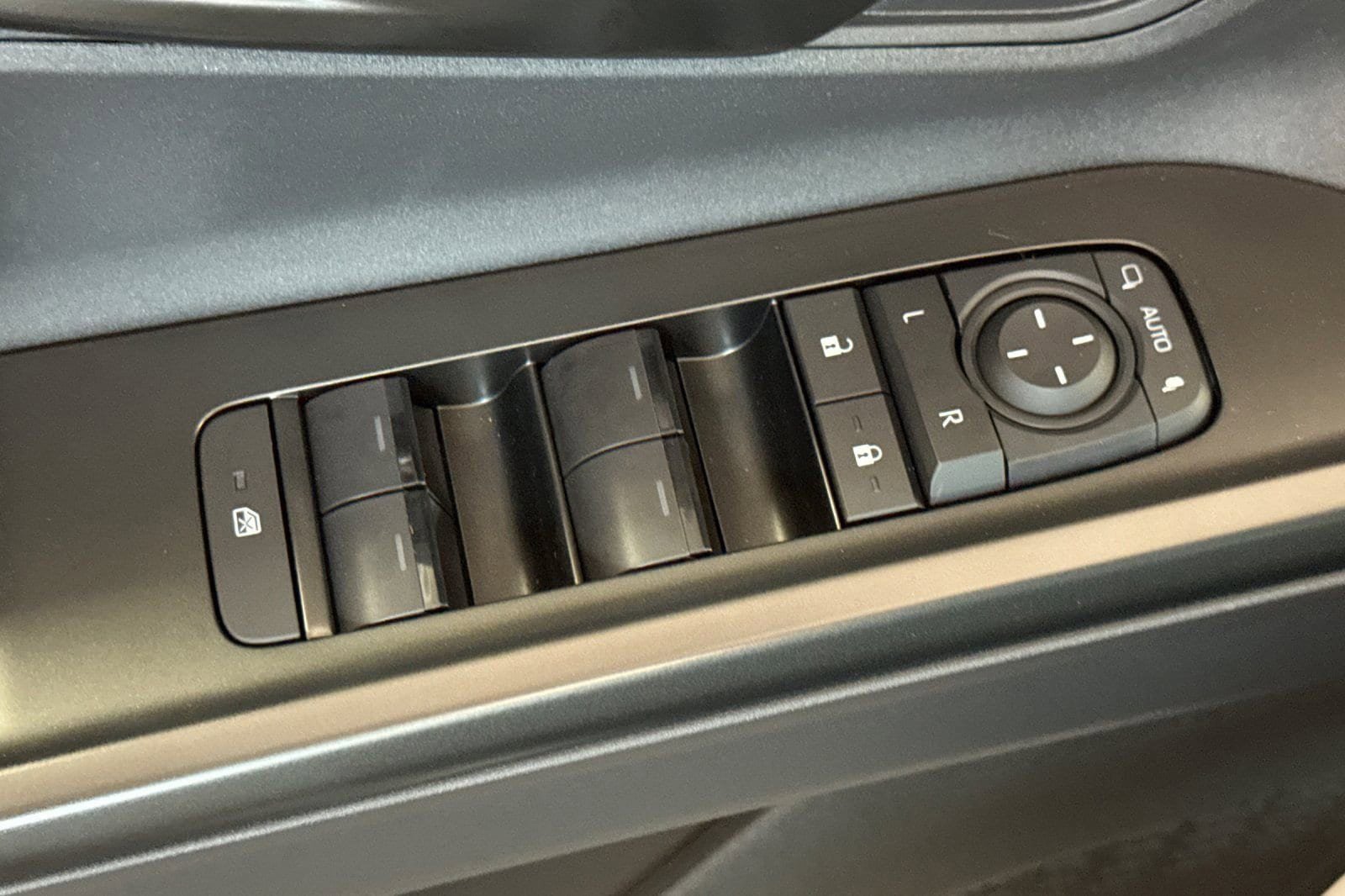 New 2026 Toyota C-HR AWD/4WD image 12